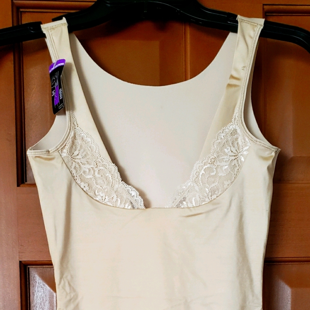 Maidenform body shaper slip